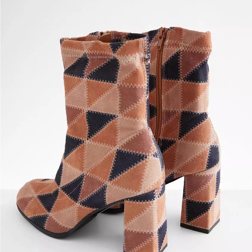 Color block booties - Picture 3 of 3